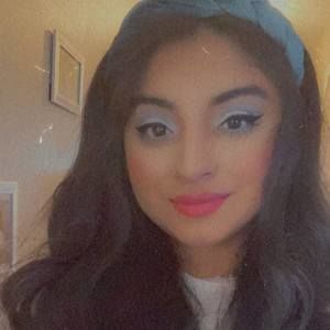 Meet your Posher, Ana